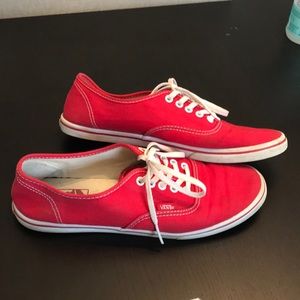 Red VANS. PRICE ⬇️⬇️⬇️